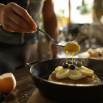 Vergeet havermout: waarom deze simpele eiwitrijke pannenkoeken de ideale brandstof zijn voor je rit